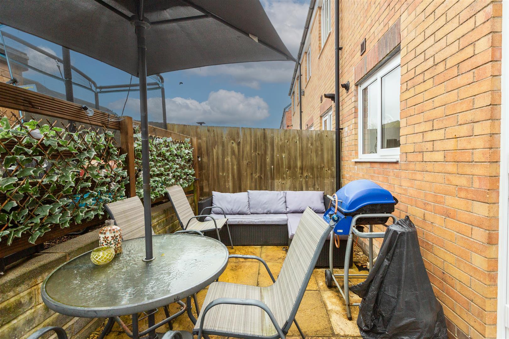 Heol Waungron, Carway, Kidwelly, SA17 4HY